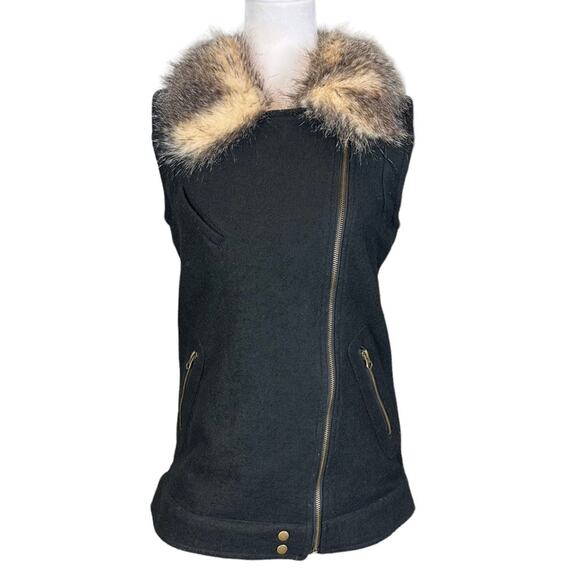 Thread & Supply Wool Faux Fur Sweater Aztec Vest Black White Size Medium - Picture 2 of 9